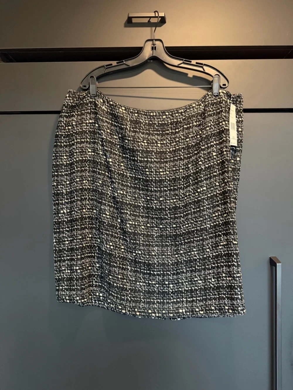 Lafayette 148 Black & White Tweed with Sequins Jacket and Skirt (NWT) - Picture 6 of 10